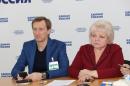 Школьников из нуждающихся семей обеспечат техникой для дистанционного обучения и питанием