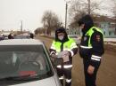 Похвистневские госавтоинспекторы предупреждают водителей о безопасности в пути.