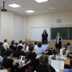 В Самарской области полицейские и общественники заботятся о безопасности детей на дорогах.